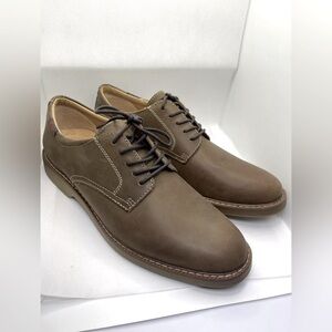 G.H. Bass & Co. Men's Pasadena Premium Buck Shoes 9 M Brown / NWB